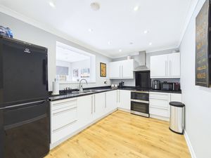 Photo 9- click for photo gallery